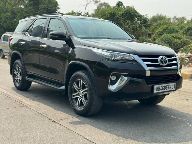 https://images10.gaadi.com/usedcar_image/3681819/original/processed_img2918744__usedcar_whatsappimage2023_11_21at70628pm_2__11881700574733_1700574751.jpeg?imwidth=6400