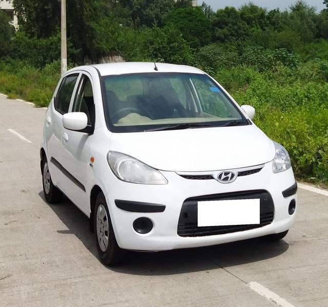 https://images10.gaadi.com/usedcar_image/3681831/original/processed_img2918748__used_car_2918748_1700575665.jpg?imwidth=6402