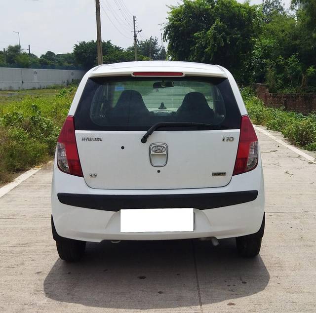 https://images10.gaadi.com/usedcar_image/3681831/original/processed_img2918748__used_car_2918748_1700575706.jpg?imwidth=6401