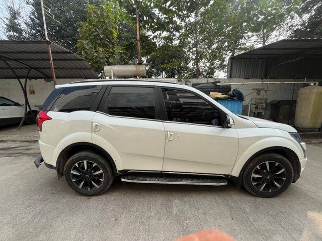 https://images10.gaadi.com/usedcar_image/3681834/original/processed_437abe43-62c0-451f-a3c8-e0cbfd220f09.jpg?imwidth=6401