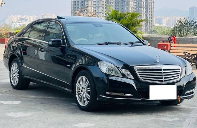 https://images10.gaadi.com/usedcar_image/3681839/original/processed_img2918753__used_car_2918753_1700576125.jpg?imwidth=6400