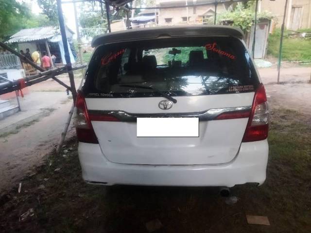 https://images10.gaadi.com/usedcar_image/3681936/original/processed_545b9432-2919-4912-b00c-b712df97d514.jpg?imwidth=6401