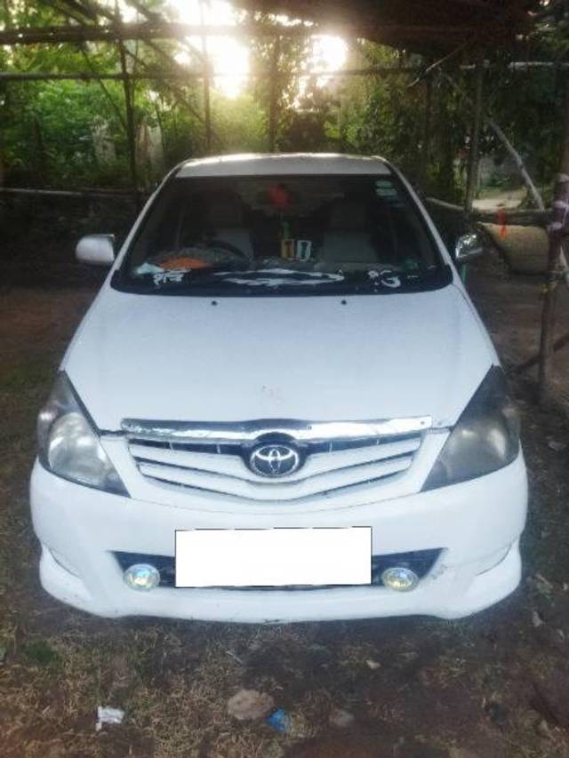 https://images10.gaadi.com/usedcar_image/3681963/original/processed_42d08afe-9497-402d-922d-b7a832747022.jpg?imwidth=6400