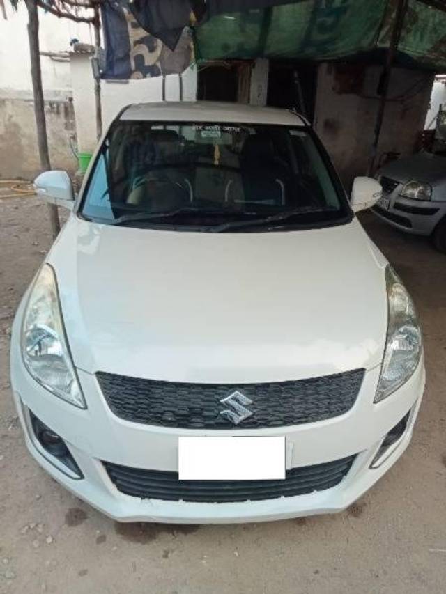 https://images10.gaadi.com/usedcar_image/3682035/original/processed_a4db6560-a772-4116-92c3-aff170f609dd.jpg?imwidth=6402