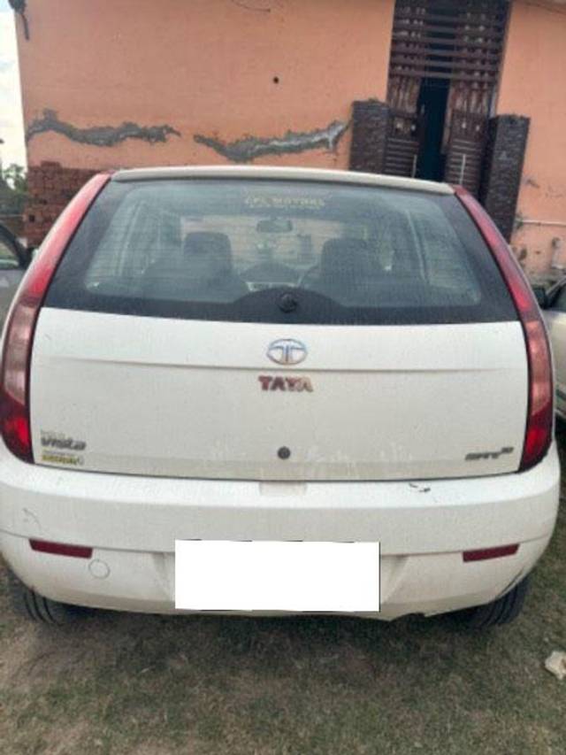 https://images10.gaadi.com/usedcar_image/3682074/original/processed_d8a62d83-eaf4-4048-a678-20c41cab8d85.jpeg?imwidth=6401