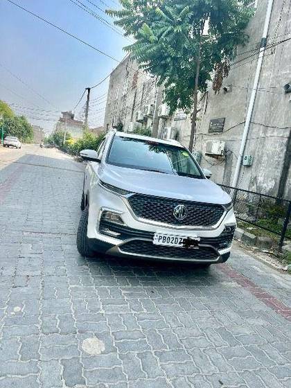 MG Hector Sharp AT BSIV MG Hector Sharp AT BSIV