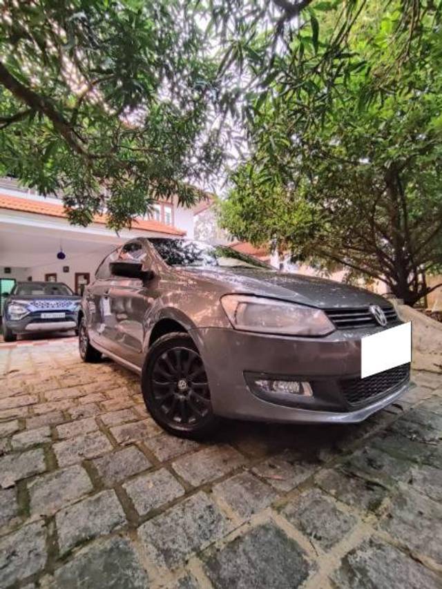 https://images10.gaadi.com/usedcar_image/3682398/original/processed_b542aaa3-48aa-41fe-8a7c-1276fff1913c.jpg?imwidth=6402