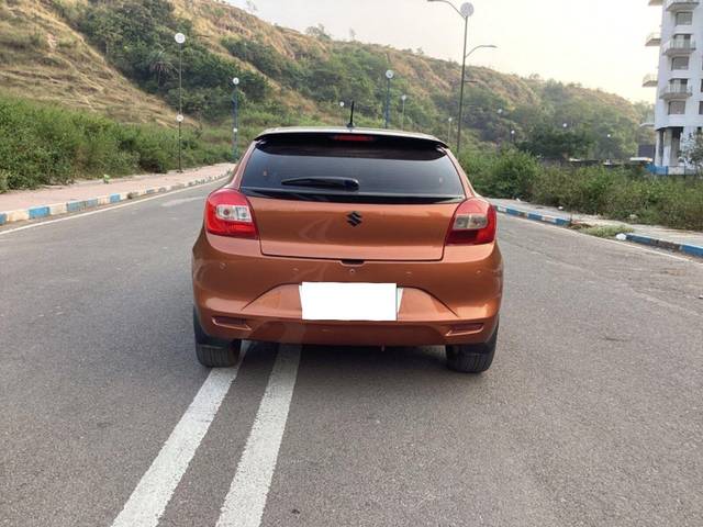 https://images10.gaadi.com/usedcar_image/3682401/original/processed_img2918897__used_car_2918897_1700631772.jpg?imwidth=6402