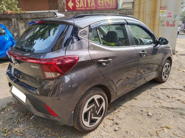 https://images10.gaadi.com/usedcar_image/3682454/original/processed_img2918927__usedcar_whatsappimage2023_11_21at125611_3__1301700633292_1700633315.jpeg?imwidth=6402