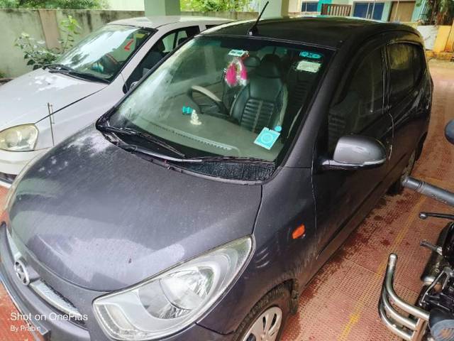 https://images10.gaadi.com/usedcar_image/3682524/original/processed_33c6de5d-ce2b-431e-8b1a-2e6f9d652949.jpg?imwidth=6400