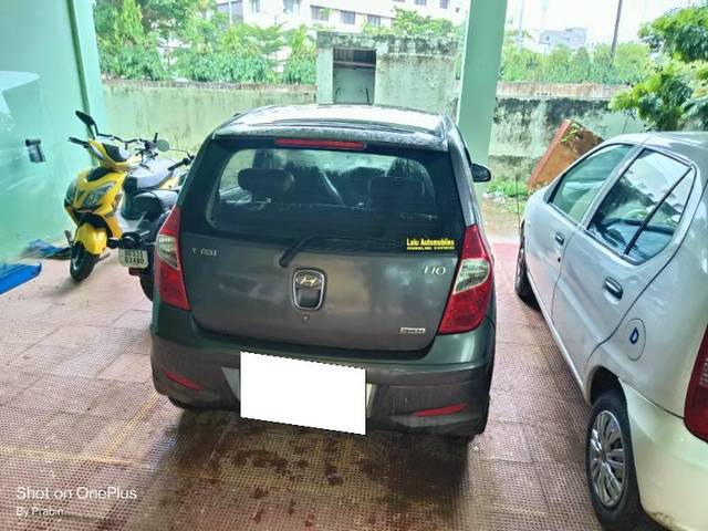 https://images10.gaadi.com/usedcar_image/3682524/original/processed_8dd87f8d-9832-4110-9d77-2ccc40b429c2.jpg?imwidth=6401
