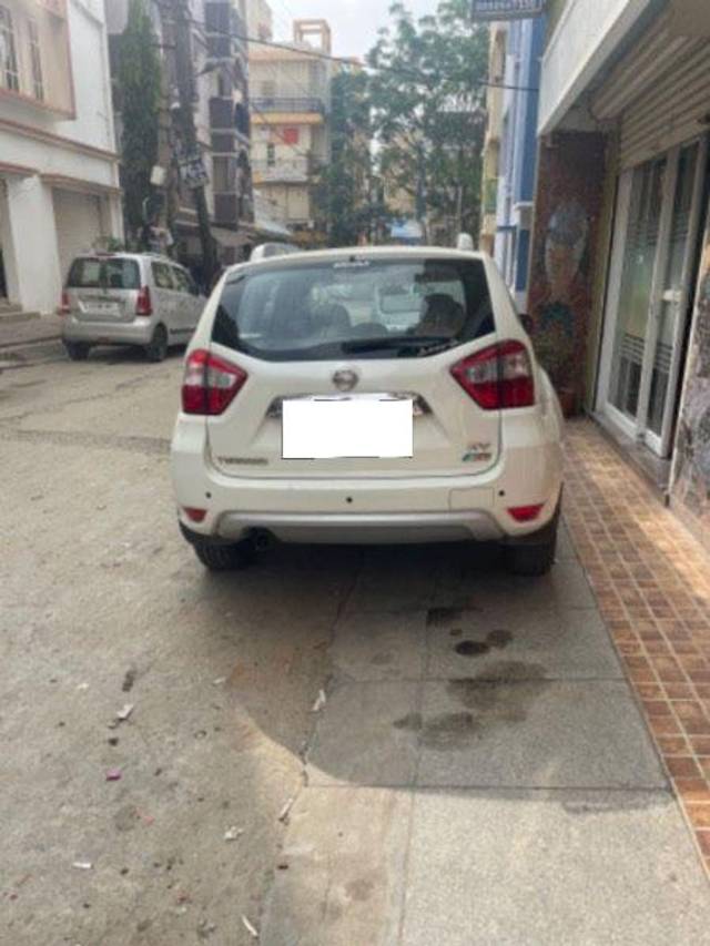 https://images10.gaadi.com/usedcar_image/3682529/original/processed_637c5475-55d9-4589-b0cc-73d837c6b06e.jpeg?imwidth=6401