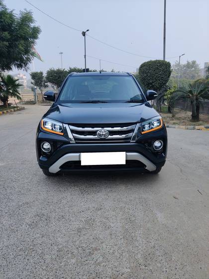 Toyota Urban cruiser Mid Toyota Urban cruiser Mid