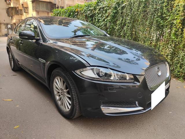 https://images10.gaadi.com/usedcar_image/3682592/original/processed_img2919007__usedcar_whatsappimage2023_11_21at31926pm_1__2919007_1700654577.jpeg?imwidth=6400