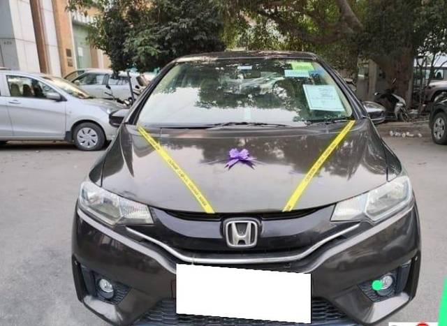 https://images10.gaadi.com/usedcar_image/3682669/original/processed_img2919057__used_car_2919057_1700639394.jpg?imwidth=6402