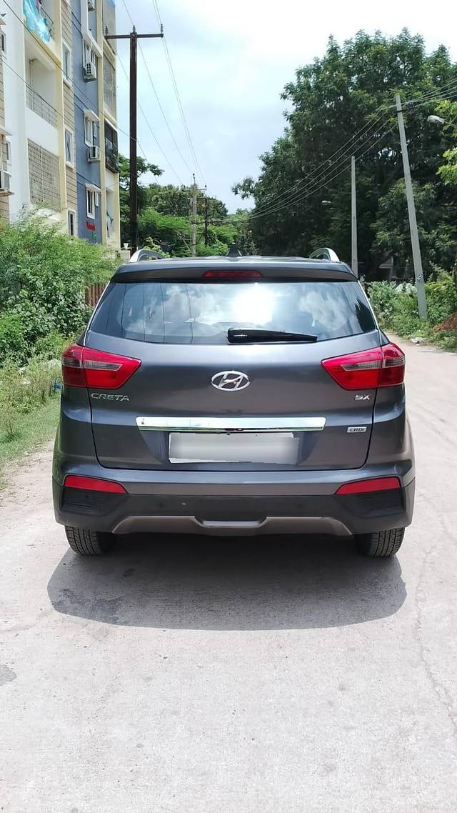 https://images10.gaadi.com/usedcar_image/3682674/original/processed_img2919059__used_car_2919059_1700639532.jpg?imwidth=6402