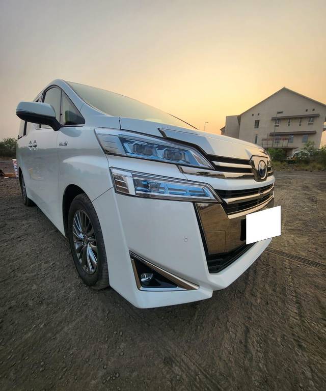 https://images10.gaadi.com/usedcar_image/3682728/original/processed_img2919089__usedcar_0e5f2b58_e782_4c0e_a7c8_13e5220efcca_5731700640949_1700641357.jpg?imwidth=6400