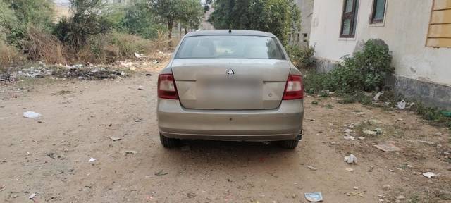 https://images10.gaadi.com/usedcar_image/3682757/original/15__VCC_1818878_96_1700034925.jpg?imwidth=6402