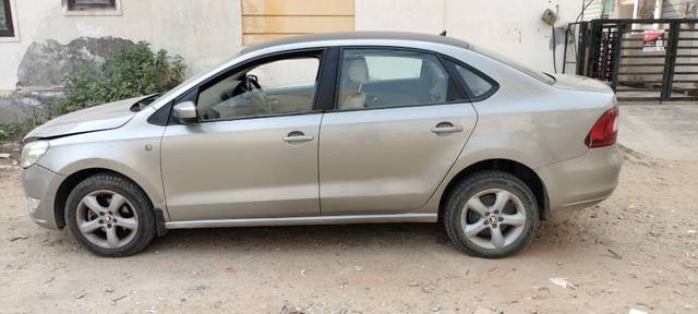 https://images10.gaadi.com/usedcar_image/3682757/original/15__VCC_IMG_1700029822661_1818878_95_1700030069.jpg?imwidth=6401