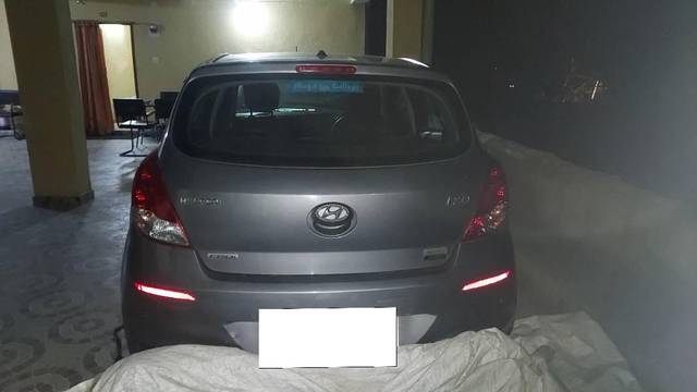 https://images10.gaadi.com/usedcar_image/3682777/original/processed_a2ad1c14-24cd-47ef-b8e6-0861c409824c.jpg?imwidth=6401