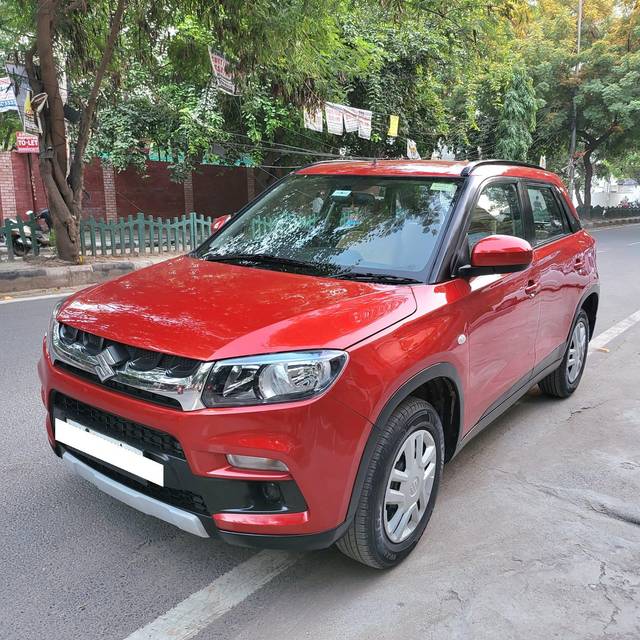 https://images10.gaadi.com/usedcar_image/3682783/original/processed_img2919121__used_car_2919121_1700642691.jpg?imwidth=6402