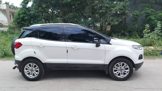 https://images10.gaadi.com/usedcar_image/3682786/original/img2919123__used_car_2919123_1700642754.jpg?imwidth=6401
