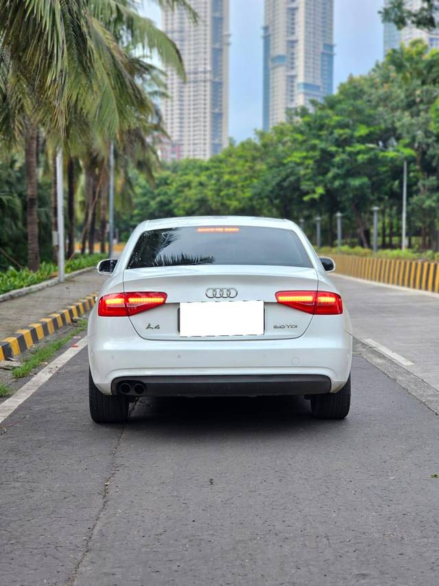 https://images10.gaadi.com/usedcar_image/3682820/original/processed_img2919140__usedcar_0602a22b_7bef_41ce_afcc_a55521dd5506_5731700644072_1700644086.jpg?imwidth=6402