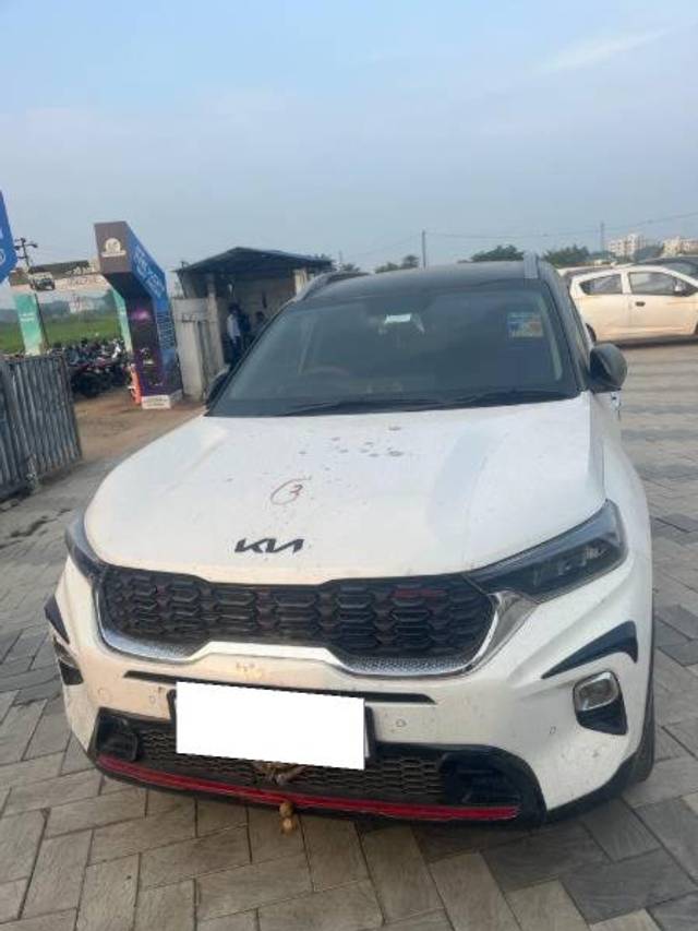 https://images10.gaadi.com/usedcar_image/3682822/original/processed_9d1c0bf0-45ff-4bfb-b26c-5295c6a9b68f.jpg?imwidth=6400