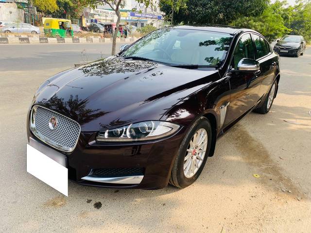 https://images10.gaadi.com/usedcar_image/3682831/original/processed_img2919146__usedcar_whatsappimage2023_11_21at23223pm_9301700644487_1700644518.jpeg?imwidth=6402