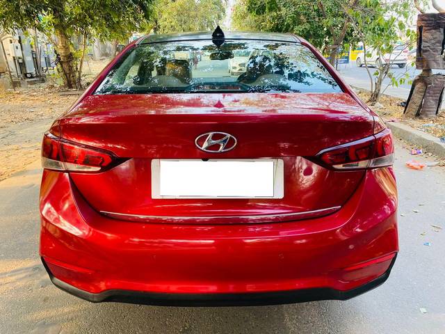 https://images10.gaadi.com/usedcar_image/3682840/original/processed_img2919151__usedcar_whatsappimage2023_11_21at42035pm_1__2919151_1700645152.jpeg?imwidth=6402