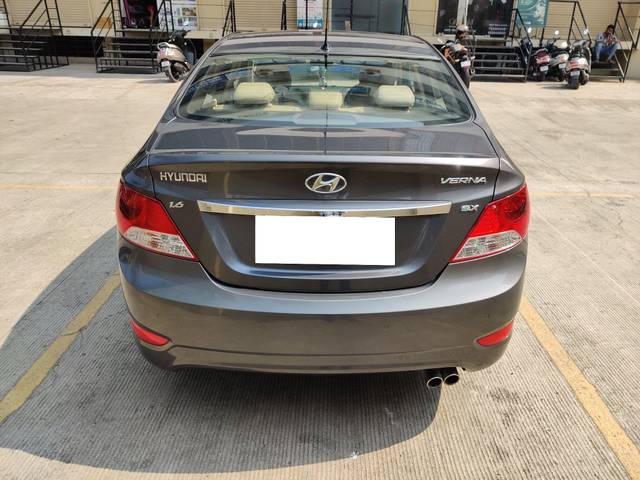 https://images10.gaadi.com/usedcar_image/3682876/original/processed_img2919174__used_car_2919174_1700645900.jpg?imwidth=6401