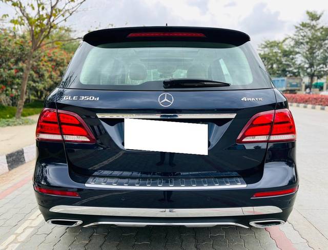 https://images10.gaadi.com/usedcar_image/3682958/original/processed_img2919216__used_car_2919216_1700649023.jpg?imwidth=6401