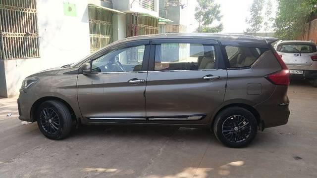 https://images10.gaadi.com/usedcar_image/3682961/original/15__VCC_IMG_1700037932263_1819003_95_1700037950.jpg?imwidth=6401