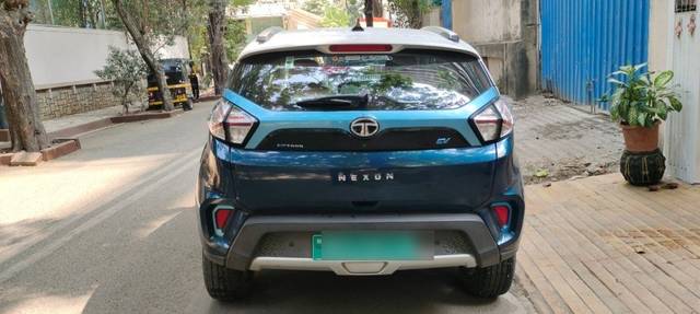 https://images10.gaadi.com/usedcar_image/3682962/original/15__VCC_1818922_96_1700040263.jpg?imwidth=6402