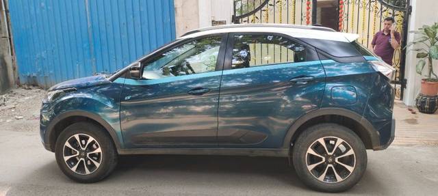 https://images10.gaadi.com/usedcar_image/3682962/original/15__VCC_IMG_1700033302706_1818922_95_1700033805.jpg?imwidth=6401