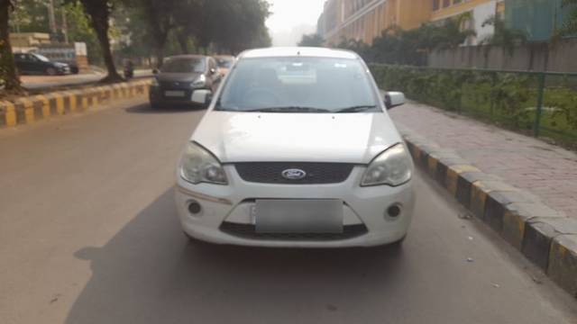 https://images10.gaadi.com/usedcar_image/3682964/original/15__VCC_1818969_94_1700040664.jpg?imwidth=6401