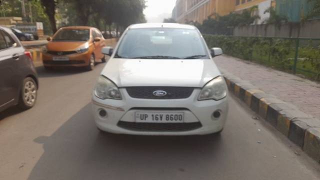 https://images10.gaadi.com/usedcar_image/3682964/original/15__VCC_IMG_1700034703497_1818969_94_1700035082.jpg?imwidth=6400