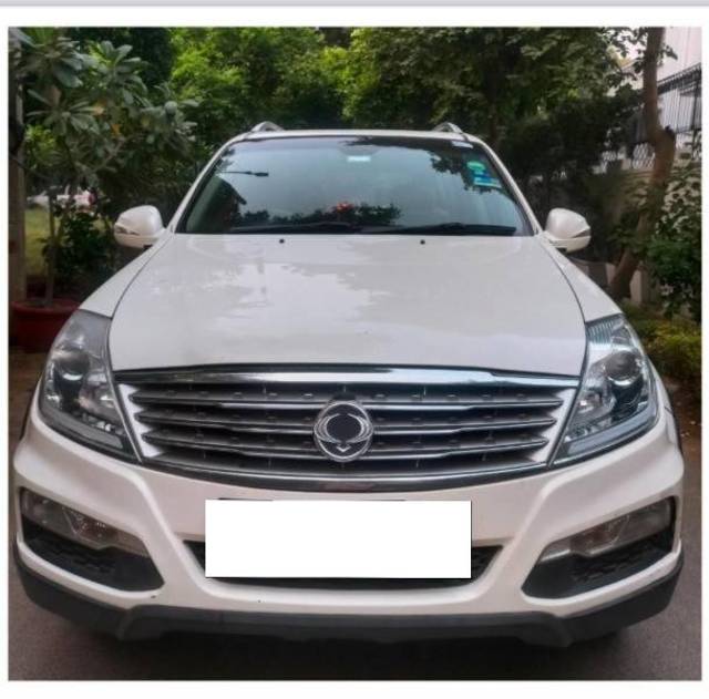 https://images10.gaadi.com/usedcar_image/3682987/original/processed_e560a195-e01c-4269-93f0-e79e8e9c7df4.jpg?imwidth=6402