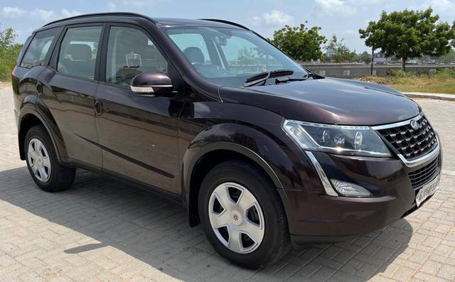 https://images10.gaadi.com/usedcar_image/3683026/original/processed_img2919257__usedcar_2_2919257_1700650608.jpg?imwidth=6400