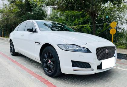 Jaguar XF 2.0 Diesel Prestige Jaguar XF 2.0 Diesel Prestige