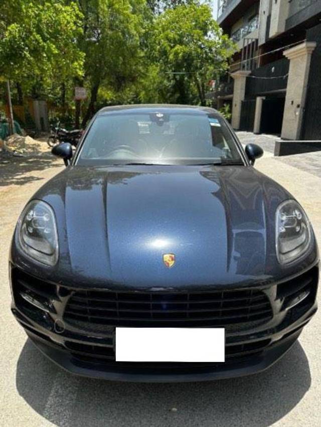 https://images10.gaadi.com/usedcar_image/3683031/original/processed_4a7f2e2d-cb02-4940-b152-91dd95341a64.jpeg?imwidth=6400