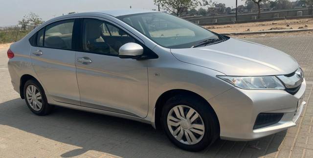 https://images10.gaadi.com/usedcar_image/3683048/original/img2919268__usedcar_2_11461700651021_1700651035.jpg?imwidth=6400