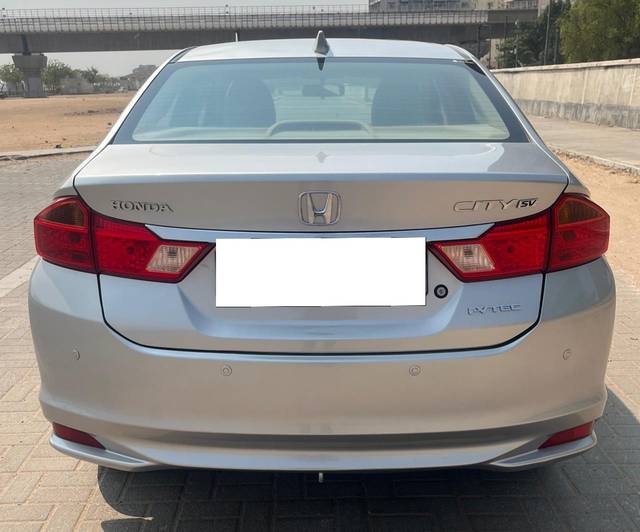 https://images10.gaadi.com/usedcar_image/3683048/original/processed_img2919268__usedcar_16_11461700651021_1700651045.jpg?imwidth=6402