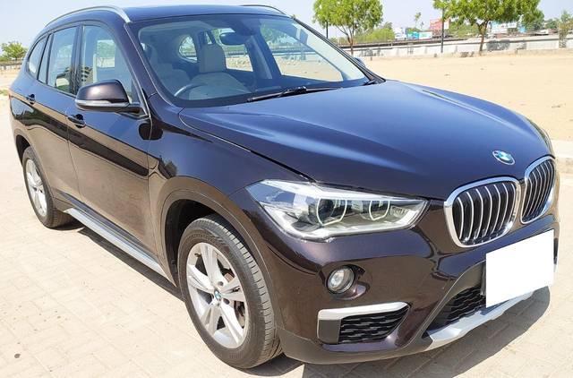 https://images10.gaadi.com/usedcar_image/3683054/original/processed_img2919274__usedcar_a2_2919274_1700651323.jpeg?imwidth=6401