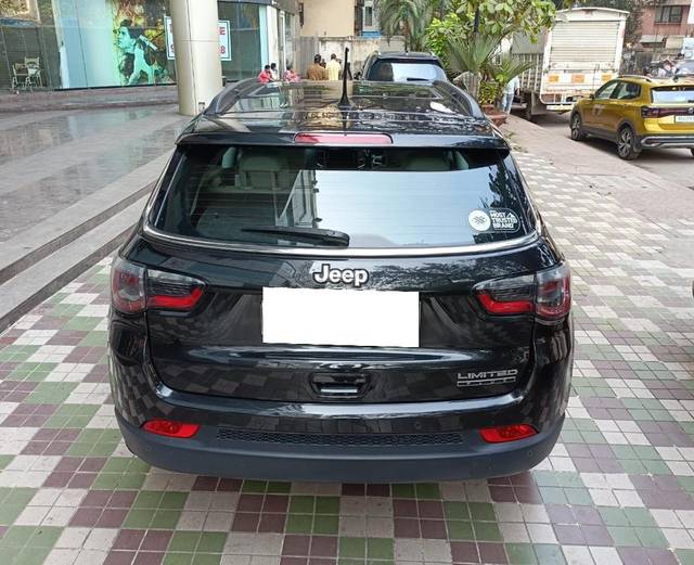 https://images10.gaadi.com/usedcar_image/3683055/original/processed_img2919275__used_car_2919275_1700651327.jpg?imwidth=6401