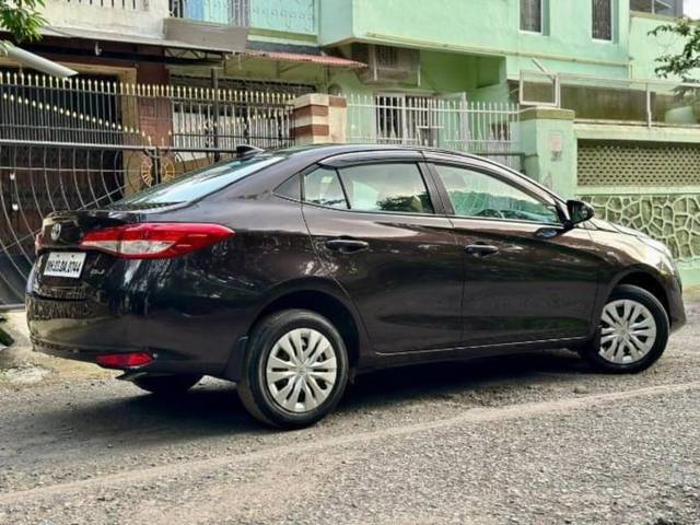 https://images10.gaadi.com/usedcar_image/3683070/original/processed_img2919283__used_car_2919283_1700651982.jpg?imwidth=6401