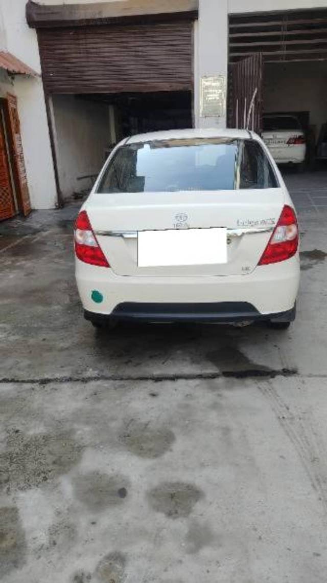https://images10.gaadi.com/usedcar_image/3683134/original/processed_d52356ed-5d91-473a-8c82-b78cc6b475ba.jpg?imwidth=6402