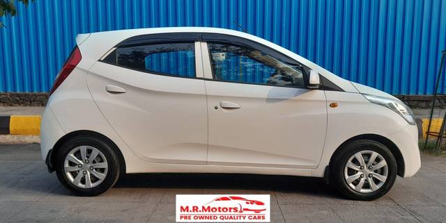 https://images10.gaadi.com/usedcar_image/3683157/original/processed_img2919336__used_car_2919336_1700654468.jpg?imwidth=6401
