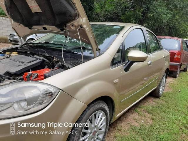 https://images10.gaadi.com/usedcar_image/3683178/original/processed_01e456c3-4997-482d-bb40-8126794535ac.jpg?imwidth=6400