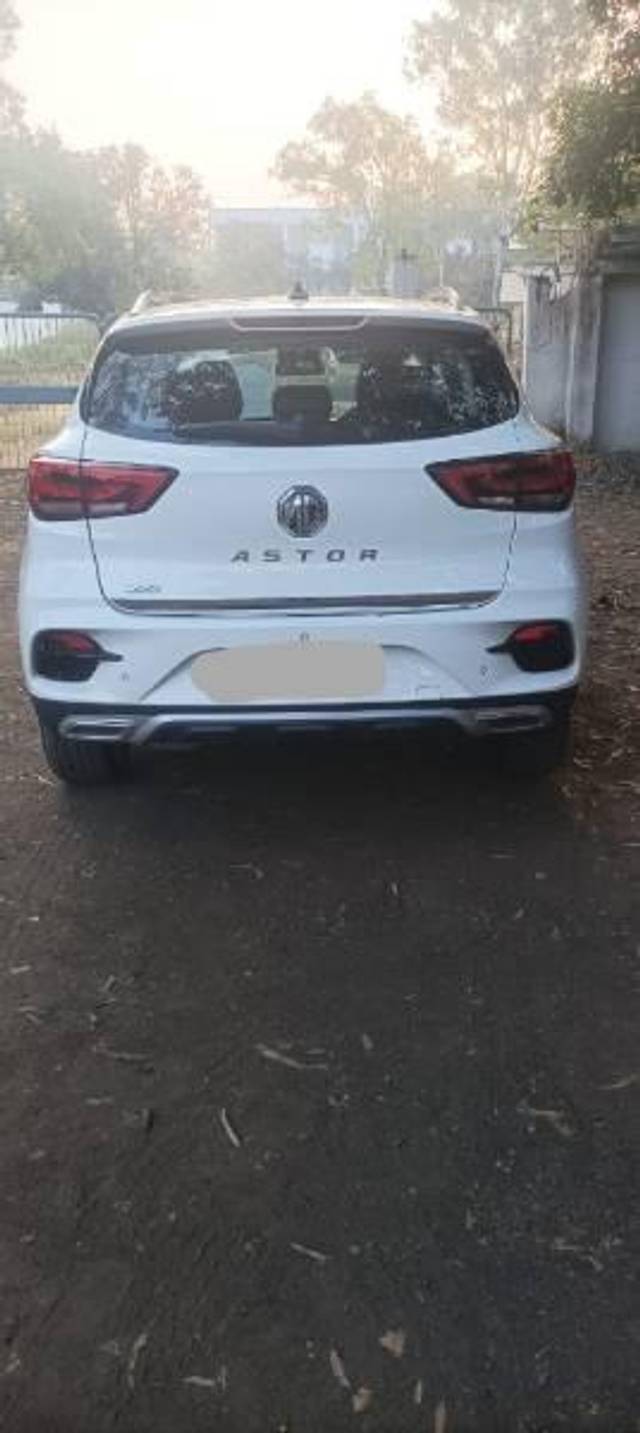 https://images10.gaadi.com/usedcar_image/3683197/original/processed_8cabad63-7282-4ec4-b21a-c882ccb45dbb.jpg?imwidth=6401
